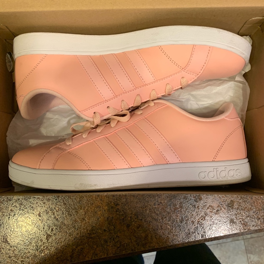 Adidas Neo Baseline shoes
